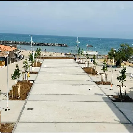 Charmant Studio Cabine Avec Parking Au Cap D'agde Apartamento Agde