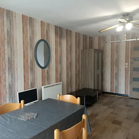 Apartamento Charmant Studio Cabine Avec Parking Au Cap D'agde Agde